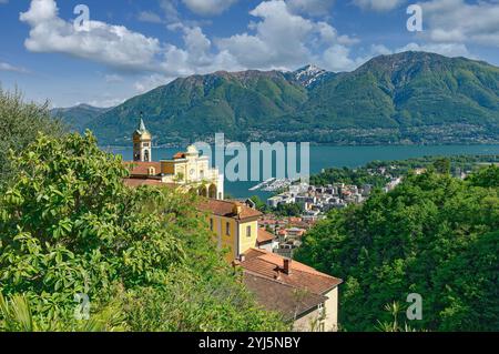 Berühmte Madonna del Sasso Kirche in Locarno im Kanton Tessin am Lago Maggiore, Schweiz Stockfoto