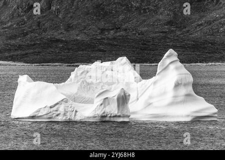 Iceberg, Qaqortog, Gemeinde Kujalleq, Grönland, Königreich Dänemark Stockfoto