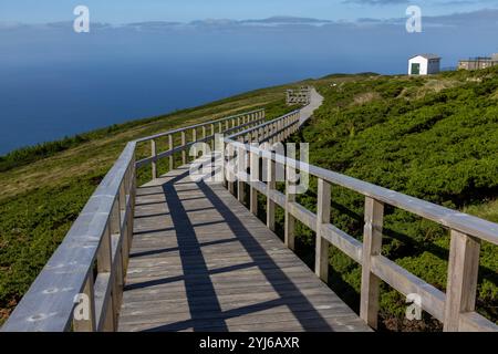 Promenade zum Panoramablick auf Pico Santa Barbara, Terceira Island, Azoren. Stockfoto