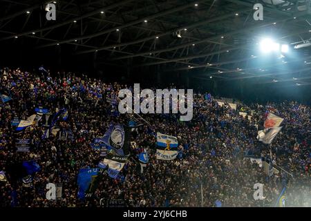 Bergamo, Italien. Oktober 2024. Atalanas Fans beim Fußball-Spiel der Serie A zwischen Atalanta und Hellas Verona im Gewiss-Stadion in Bergamo, Norditalien - Samstag, 26. Oktober 2024. Sport - Fußball . (Foto: Spada/Lapresse) Credit: LaPresse/Alamy Live News Stockfoto