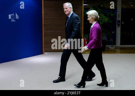 Brüssel, Belgien November 2024. Die Präsidentin der Europäischen Kommission Ursula von der Leyen trifft am 13. November 2024 in Brüssel mit dem französischen Premierminister Michel Barnier zusammen. Quelle: ALEXANDROS MICHAILIDIS/Alamy Live News Stockfoto