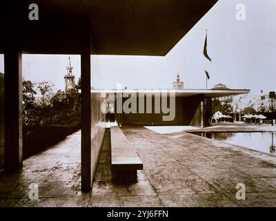 EXPOSICION INTERNACIONAL-MONTJUICH-1929/30-PABELLON ALEMAN. AUTOR: LUDWIG MIES VAN DER ROHE. Ort: EXPOSICION UNIVERSAL. SPANIEN. Stockfoto
