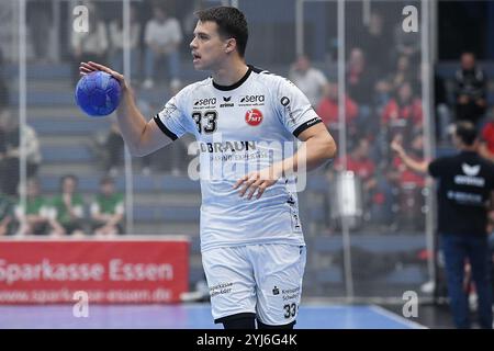 Essen, Deutschland. November 2024. Handball DHB-Pokal Maenner Achtelfinale TuSEM Essen - MT Melsungen am 13.11.2024 im Sportpark am Hallo in Essen Aaron Mensing ( Melsungen ) Foto: Revierfoto Credit: ddp Media GmbH/Alamy Live News Stockfoto