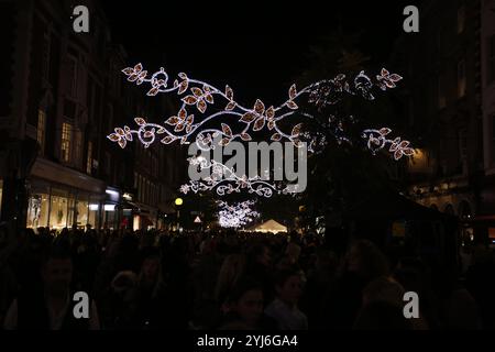 13. November 2024, London, Großbritannien ein frühzeitiger Start für Weihnachten in London Weihnachtsmessen und Lichter am 13. November als Beginn der Weihnachtszeit in Marylebone und als Spitalfields Market. Foto: Roland Ravenhill/Alamy Stockfoto