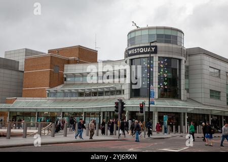 Der Arundel Circus Entrance to Westquay North - Westquay (ehemals WestQuay) ist ein Einkaufszentrum in Southampton, England Stockfoto