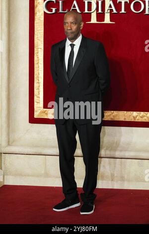 London, Großbritannien. November 2024. Denzel Washington besucht am 13. November 2024 den roten Teppich für die Premiere von Gladiator II am Leicester Square in London. (Foto: Conor Duffy/SIPA USA) Credit: SIPA USA/Alamy Live News Stockfoto