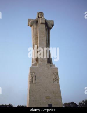 MONUMENTO A LA FE DESCUBRIDO O O MONUMENTO A CRISTOBAL COLON INAUGURADO EN 1929 ENTRE LA CONFLUENCIA DE LOS RIOS ODIEL Y TINTO. AUTOR: GERTRUDE WHITNEY VANDERBILT (1875-1942). ORT: MONUMENTO A LA FE DESCUBRIDORA DE COLON. PUNTA DEL SEBO. Huelva. SPANIEN. CRISTOBAL COLON (1451/1506). Stockfoto