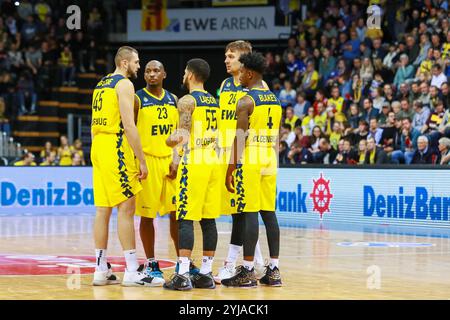 Oldenburg, 20. November 2019: Eurocup. Das Basketballteam DES MUTTERSCHAFS Oldenburg während eines Basketballspiels in der Kleinen EWE Arena. Stockfoto