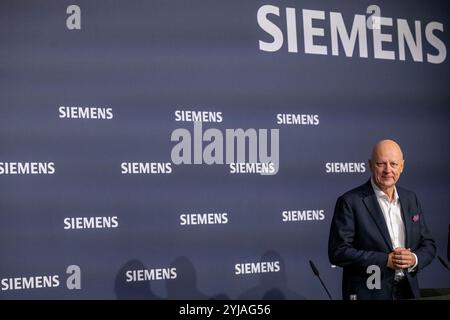 München, Deutschland. November 2024. Ralf Peter Thomas, Chief Financial Officer der Siemens AG, auf der Siemens AG Annual Press Conference 2024 in der Siemens Zentrale. Quelle: Peter Kneffel/dpa/Alamy Live News Stockfoto