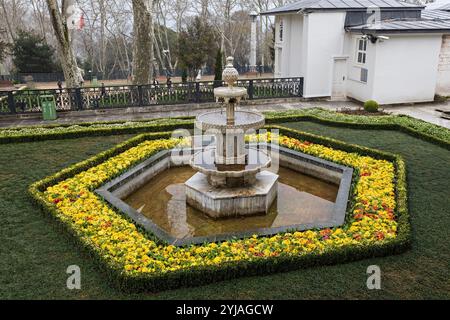 Topkapi Palace Garten und Gebäudedetails, Istanbul, Türkei Stockfoto