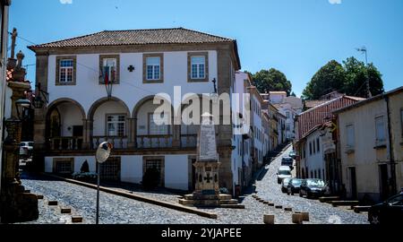 Straßen von Braganca, Portugal. Juli 2021 Stockfoto