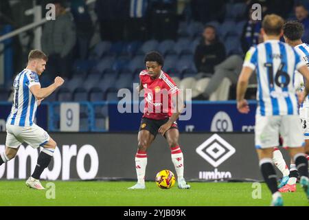 Manchester United Verteidiger Tyrell malacia im Spiel des Huddersfield Town FC gegen Manchester United FC U21 beim Spiel der Bristol Street Motors EFL Trophy Northern Group F im John Smith's Stadium, Huddersfield, England, Großbritannien am 12. November 2024 Credit: Every Second Media/Alamy Live News Stockfoto