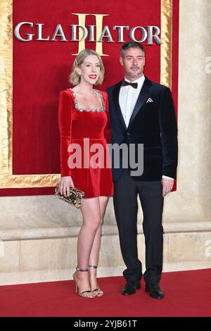 London, Großbritannien. November 2024. November 2024 Katherine Ryan und Bobby Kootstra bei der Royal Film Performance und Global Premiere von Gladiator II im Odeon Luxe, Leicester Square, London, England. CAP/JOR © JOR/Capital Pictures Credit: Capital Pictures/Alamy Live News Stockfoto