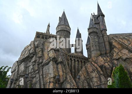 Hogwarts Castle auf Rocky Cliff - Wizarding World Stockfoto