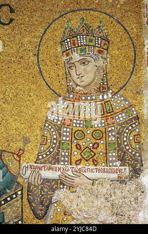 Mosaik Kaiserin Zoe, Byzantinisches Reich 1042-55. Haghia Sophia, Istanbul. ZOÉ (EMPERATRIZ DE ORIENTE). Stockfoto