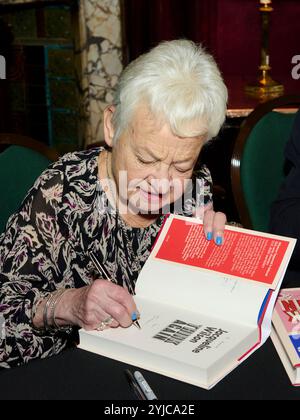 Jacqueline Wilson beim Oldie Literary Lunch 11/24 Stockfoto