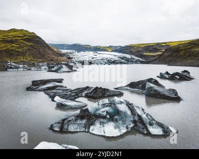 Island, Jokulsarlon Lagune, schöne kalte Landschaft Bild der isländischen Gletscherlagune Bucht., Europa Stockfoto