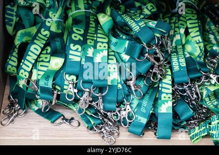 Wiesbaden, Deutschland. November 2024. Im Rhein-Main-Congress-Centrum sind Vorbereitungen vor Beginn der 50. Ordentlichen Bundesdelegiertenkonferenz der Allianz 90/die Grünen im Gange. Quelle: Boris Roessler/dpa/Alamy Live News Stockfoto