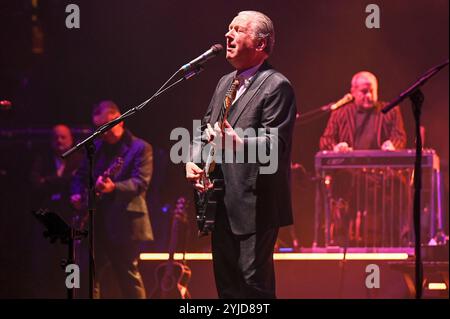 London, Großbritannien. November 2024. Squeeze tritt am 11. November 2024 live in der Royal Albert Hall in London auf. (Foto: Robin Pope/NurPhoto) Credit: NurPhoto SRL/Alamy Live News Stockfoto