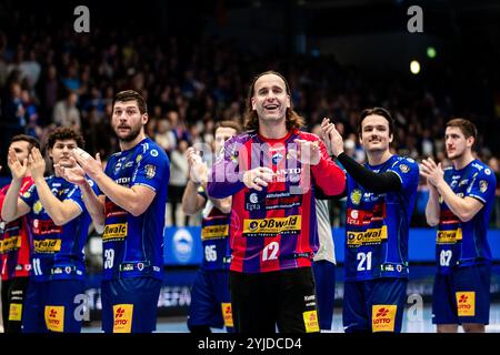 Silvio Heinevetter (ThSV Eisenach, #12), Malte Donker (ThSV Eisenach, #39), Moritz Ende (ThSV Eisenach, #21), Alexander Saul (ThSV Eisenach, #95), Ivan Snajder (ThSV Eisenach, #82), Gian Attenhofer (ThSV Eisenach, #11) GER, Thüringen, ThSV Eisenach gegen SC DHfK Leipzig, Handball, Daikin 1. Handballbundesliga, DHB Pokal Achtelfinale, Saison 2024/2025, Mittwoch, 13.11.2024, 19,30 Uhr Foto: Eibner-Pressefoto/Martin Herbst Stockfoto