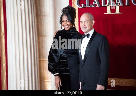 London, Großbritannien. November 2024. Im Bild: Brian Robbins, CEO von Paramount Pictures und Ehefrau Tracy James, nimmt an der „Gladiator II“ Royal Film Performance A Teil Stockfoto