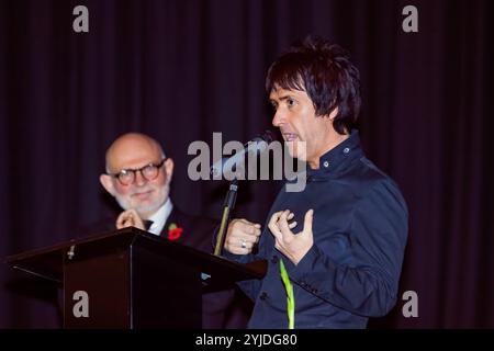 Johnny Marr hielt einen Vortrag an der Salford University als Gastprofessor für Musik am 4. November 2008 in Salford, Greater Manchester, England, Vereinigtes Königreich. Stockfoto