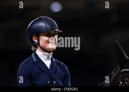 Stuttgart, Deutschland. November 2024. Siegerin Carina Harnisch auf FBW Francis Nat. Dressurpruefung Kl. S Aufgabe: Intermediaire I - Kuer Finalpruefung GER, Stuttgart German Masters 2024, 38. internationales Reitturnier, 14.11.2024 Foto: Eibner-Pressefoto/Roger Buerke Credit: dpa/Alamy Live News Stockfoto