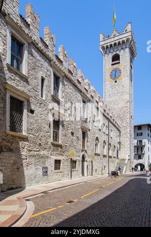 TRIENT, ITALIEN – 26. AUGUST 2024: Die Kathedrale von San Vigil in Trient, ein beeindruckendes Beispiel romanischer und gotischer Architektur, ist dem gewidmet Stockfoto