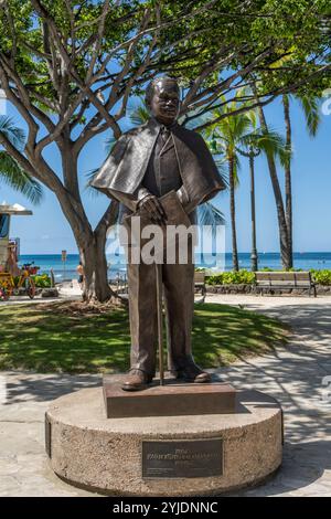 Waikiki, Oahu, Hawaii, USA – 17. Februar 2022: Prinz Kuhio-Statue am Waikiki Beach Stockfoto