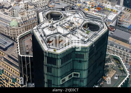 Aus der Vogelperspektive des Turms 42 in der City of London von der öffentlichen Aussichtsplattform Horizon 22 in Bishopsgate 22, London, UK Stockfoto