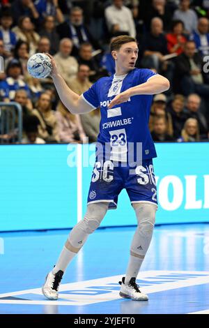 Gummersbach, Deutschland. November 2024. Solobild Ole Pregler (VfL Gummersbach 23) GER, VfL Gummersbach vs. Bergischer HC, Handball, DHB-Pokal, Achtelfinale, 14.11.2024 Foto: Eibner-Pressefoto/Jürgen Augst Credit: dpa/Alamy Live News Stockfoto