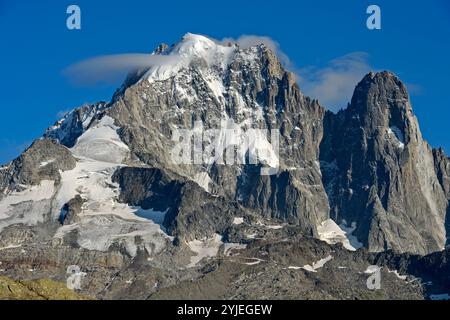 Aiguille Verte und Aiguille du Dru Peaks, Chamonix, Haute Savoie, Frankreich Stockfoto