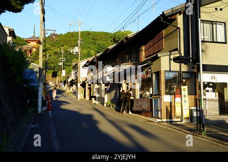 Kiyomizu-dera (reines Wasserkloster) ist ein buddhistischer Tempel im Osten von Kyoto, Japan Stockfoto