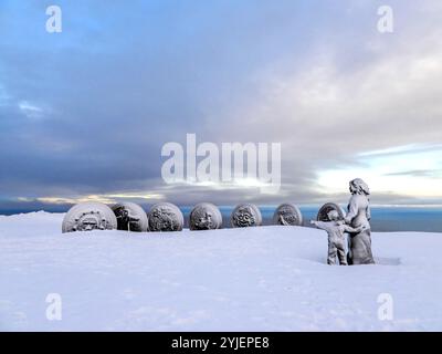 Das Children of the World Monument ist ein Denkmal auf dem Nordkap-Plateau in Norwegen, das Denkmal der Kinder der Welt ist ein Denkmal auf Stockfoto