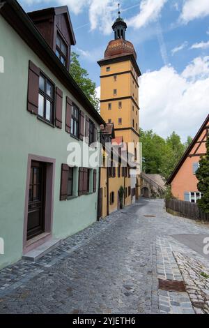 Dinkelsbühl ist eine Stadt im mittelfränkischen Landkreis Ansbach und aufgrund ihres besonders gut erhaltenen spätmittelalterlichen Stadtbildes eine wichtige Stadt Stockfoto