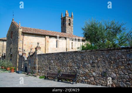 Monteriggioni wurde von der Republik Siena zwischen 1213 und 1219 als Verteidigungsstützpunkt errichtet, um die Region um das Elsa-Tal und das Fortre zu beobachten Stockfoto