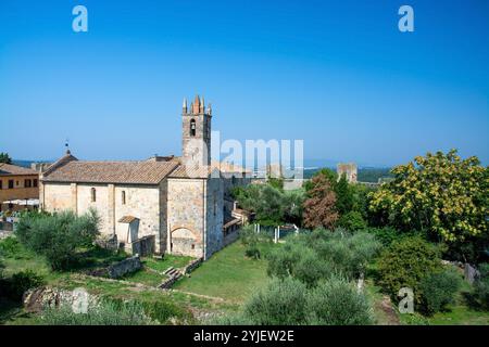 Monteriggioni wurde von der Republik Siena zwischen 1213 und 1219 als Verteidigungsstützpunkt errichtet, um die Region um das Elsa-Tal und das Fortre zu beobachten Stockfoto