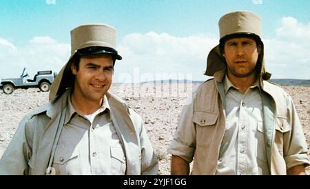 SPIONE WIE US 1985 Warner Bros. Film mit Chevy Chase als Ernest Fitz-Hume und Dan Aykroyd als Austin Millbarge Stockfoto