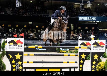 Stuttgart, Deutschland. November 2024. Platz Benjamin Wulschner auf Bayado BW-Bank Hallenchampionat Nat. Springpruefung Kl. S mit Stechen Finalpruefung GER, Stuttgart German Masters 2024, 38. internationales Reitturnier, 14.11.2024 Foto: Eibner-Pressefoto/Roger Buerke Credit: dpa/Alamy Live News Stockfoto