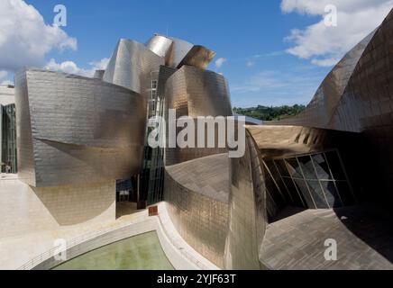 Außenansicht des Guggenheim Museums, 1992-1997, Bilbao, Vizcaya, Baskenland, Spanien. Autor: FRANK GEHRY. Stockfoto