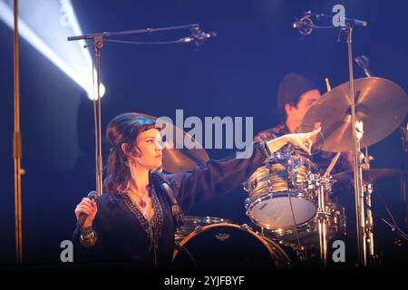 Die finnische Blues- und Blues-Rock-Sängerin und Songwriterin Ina Forsman im Konzert an der Limoges Opera anlässlich der Eröffnung der 19. Eclats d’Email Jazz Edition Fes Stockfoto