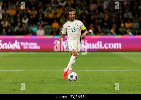 Melbourne, Australien. November 2024. Yasir Gharsan Alshahrani aus Saudi-Arabien wurde in der dritten Runde des Qualifikationsspiels der FIFA-Weltmeisterschaft 2026 zwischen Australien Socceroos und Saudi-Arabien im Melbourne Rectangular Stadium gezeigt. Endpunktzahl; Australien 0:0 Saudi-Arabien (Foto: George Hitchens/SOPA Images/SIPA USA) Credit: SIPA USA/Alamy Live News Stockfoto