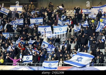 Saint Denis, Frankreich. November 2024. Anhänger Israels während des Fußballspiels der UEFA Nations League, der Liga A, der Gruppe A2 zwischen Frankreich und Israel am 14. November 2024 im Stade de France in Saint-Denis bei Paris. Quelle: Unabhängige Fotoagentur/Alamy Live News Stockfoto