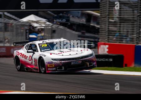 Adelaide, South Australia, Australien. November 2024. ELLIOT BARBOUR fuhr den Pioneer DJ Ford Mustang am Freitag bei der VAILO Adelaide 500 Runde der Repco Supercars Championship 2024 auf dem Adelaide Street Circuit am 15. November 2024 in Adelaide, Australien. (Kreditbild: © James Forrester/ZUMA Press Wire) NUR REDAKTIONELLE VERWENDUNG! Nicht für kommerzielle ZWECKE! Stockfoto