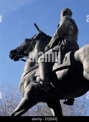 ESTATUA ECUESTRE DEL GENERAL FRANCO SITUADA EN LA PLAZA DE SAN JUAN DE LA CRUZ - 1964. Autor: JOSE CAPUZ (1884-1964). Lage: AUSSEN. MADRID. SPANIEN. FRANCISCO FRANCO BAHAMONDE (1892-1975). Stockfoto