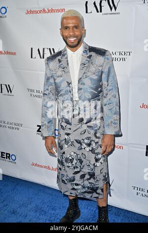 Hollywood CA USA - 13. November 2024: Eric West besucht die Blue Jacket Fashion Show Los Angeles. Stockfoto