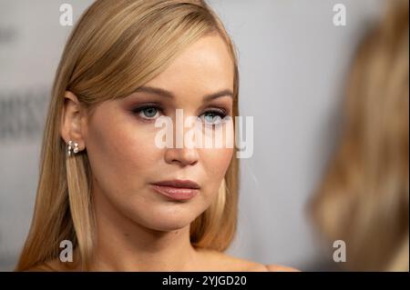 Los Angeles, USA. November 2024. LOS ANGELES, CA. 14. November 2024: Jennifer Lawrence bei der Premiere von Bread and Roses im Hammer Museum. Bildnachweis: Paul Smith/Alamy Live News Stockfoto