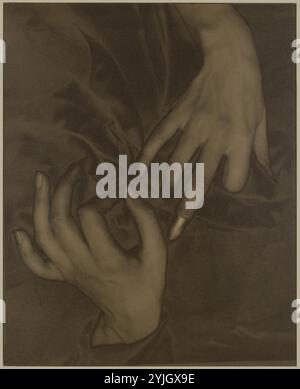 Georgia O'Keeffe--Hände und Fingerhut. Alfred Stieglitz; Amerikaner, 1864-1946. Datum: 1919. Abmessungen: 24,4 x 19,4 cm (Bild); 25,1 x 20,3 cm (Papier). Palladium-Muster. Herkunft: Vereinigte Staaten. Museum: Chicago Art Institute, FLORENCIA, USA. Stockfoto