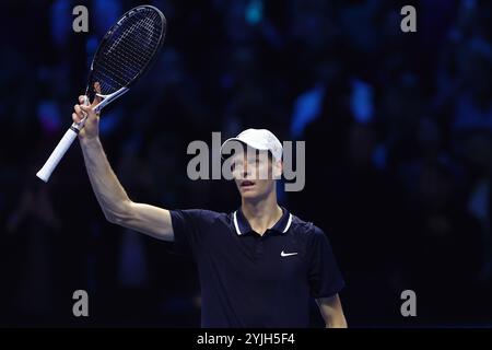 Turin, Italien. November 2024. Jannik Sinner of Italy feiert am fünften Tag des Nitto ATP Finals 2024 in der Inalpi Arena am 14. November 2024 in Turin, Italien, das Finale der italienischen Runde Robin zwischen Jannik Sinner und Daniil Medwedew aus Russland. Quelle: Marco Canoniero/Alamy Live News Stockfoto