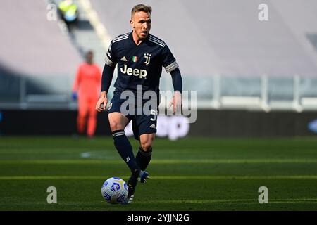 Torino, Italien. März 2021. Foto Marco Alpozzi/LaPresse 21 Marzo 2021 Turin, Italia Sport calcio Juventus vs Benevento - Campionato di calcio Serie A TIM 2020/2021 - Allianz Stadium Nella Foto: Arthur (Juventus F.C.); Foto Marco Alpozzi/LaPresse 21. März 2021 Turin, Italien Sport Fußball Juventus vs Benevento - italienische Fußball Liga A TIM 2020/2021 - Allianz Stadium im Bild: Arthur (Juventus F.C.); Foto: LaPresse Live News Stockfoto